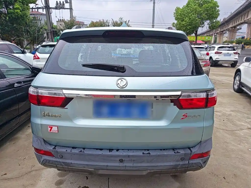 صورة 6 - Dongfeng Fengguang Fengguang S560