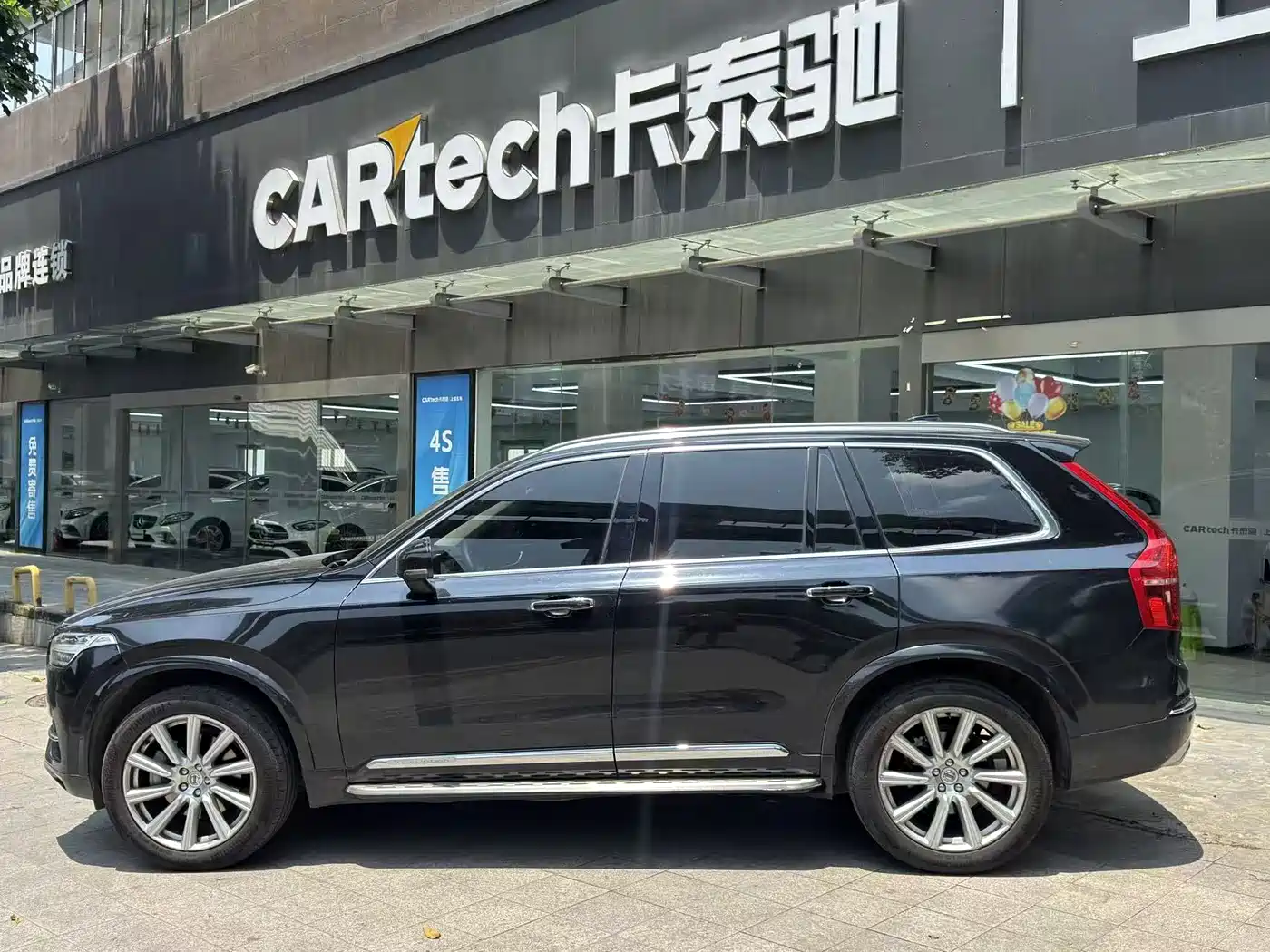 Фото 2 - Volvo XC90