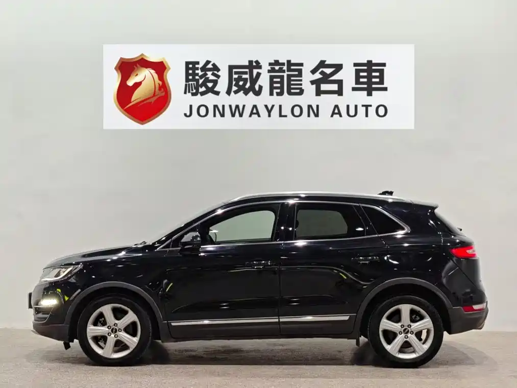 Lincoln MKC 2018 2018 2.0T FWD Premium Edition