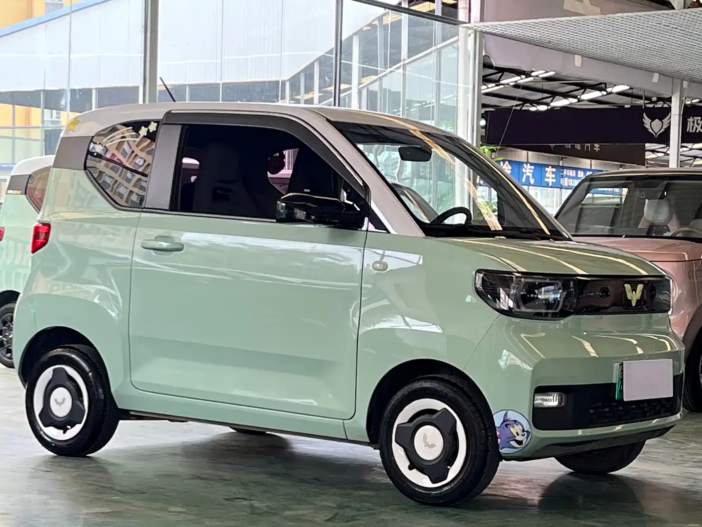 Фото 3 - Wuling Motors Hongguang MINIEV