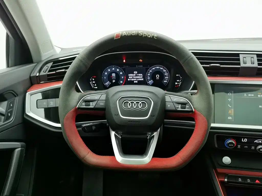 Audi Q3, миниатюра 11