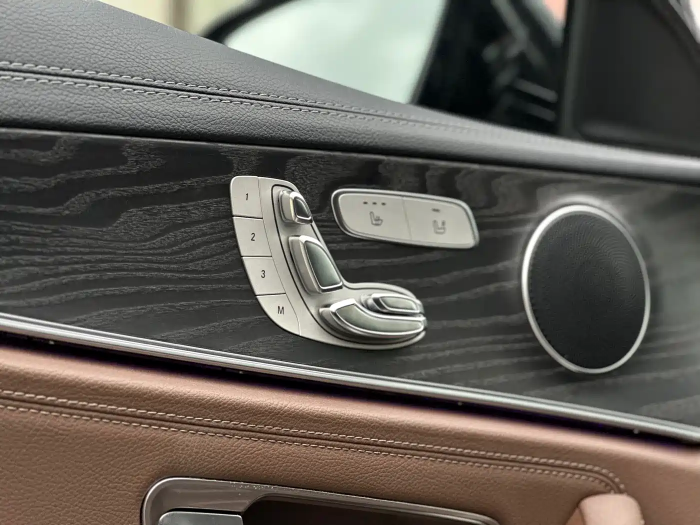 Mercedes-Benz E-Class 2019 Facelift E 300 L Sport Fashion фото 12
