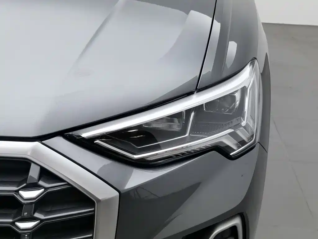 Audi Q3, миниатюра 7