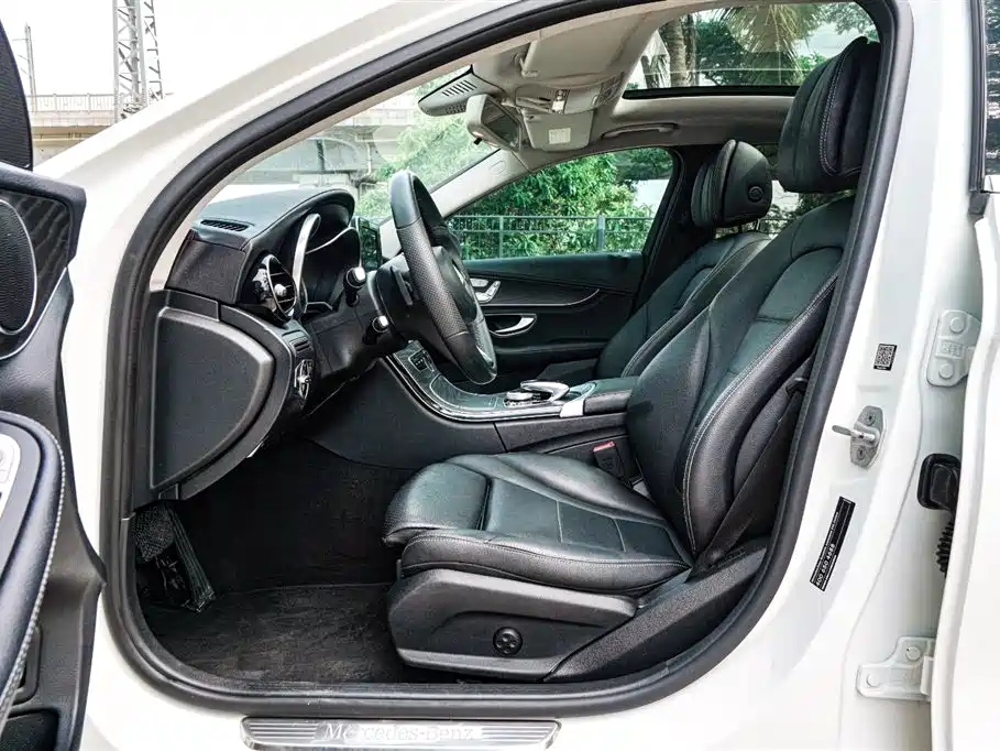 Mercedes-Benz C-Class 2016 C 200 L Sport фото 8