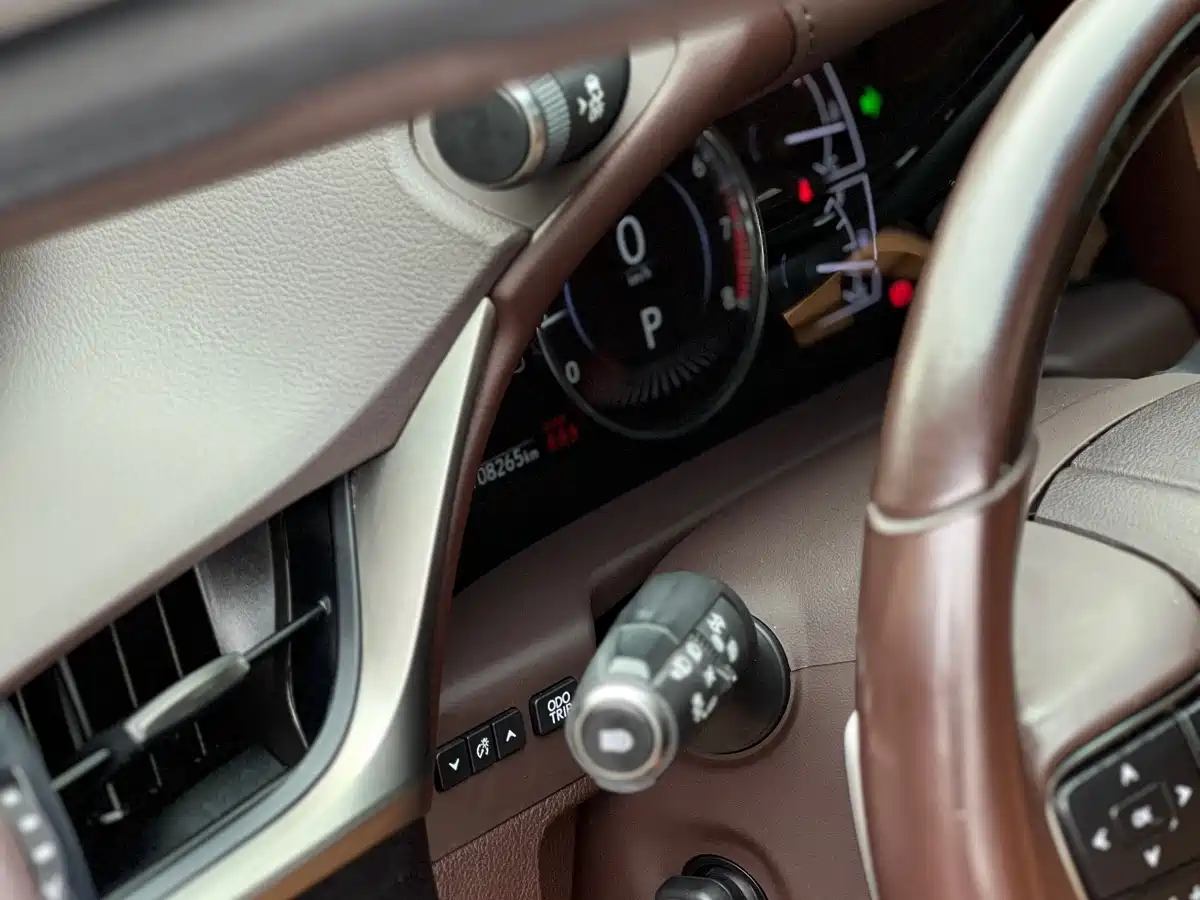 Lexus ES 2020 200 Luxury фото 14