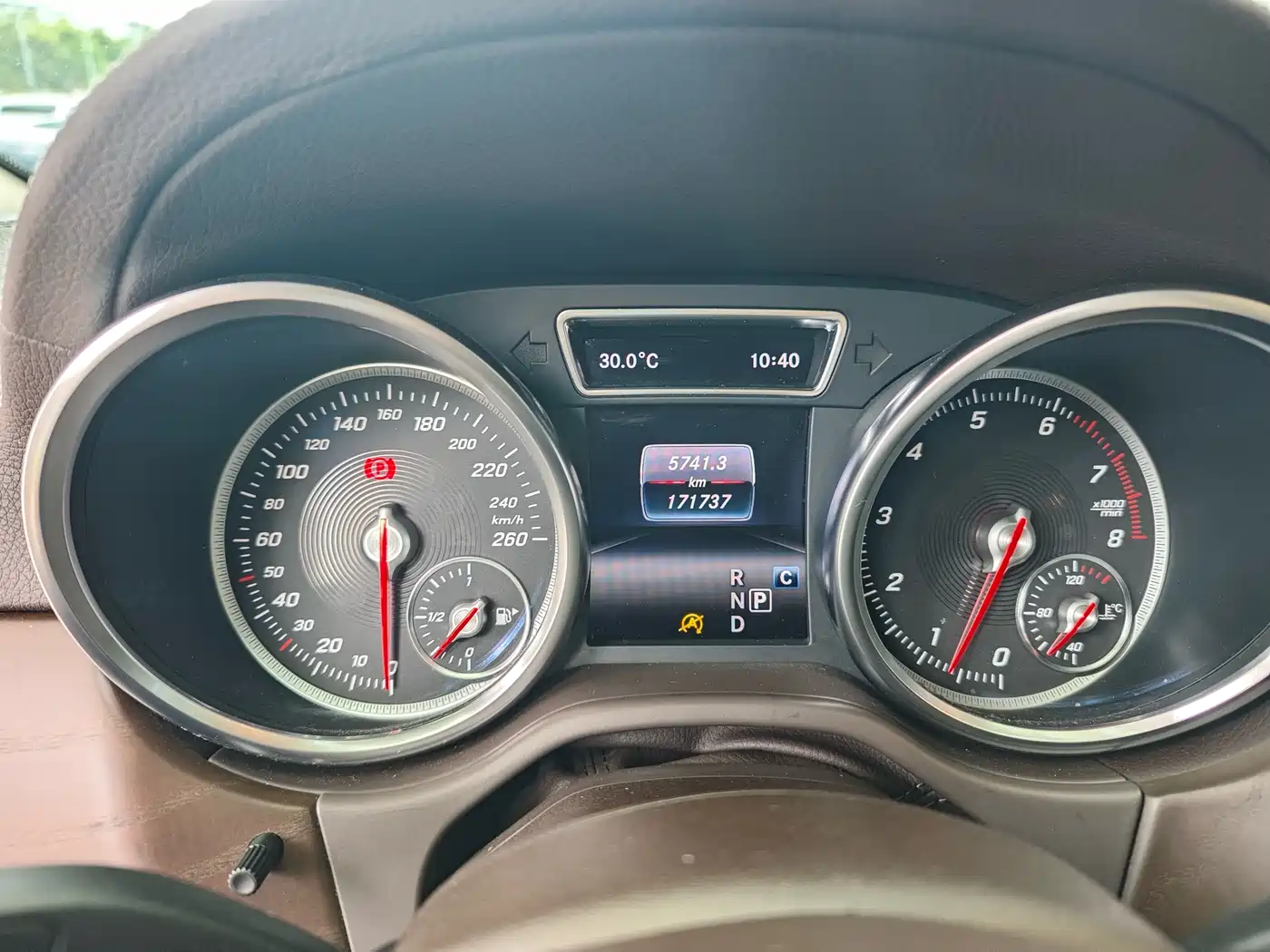 Mercedes-Benz GLE 2018 GLE 320 4MATIC Dynamic Ultimate Edition фото 11
