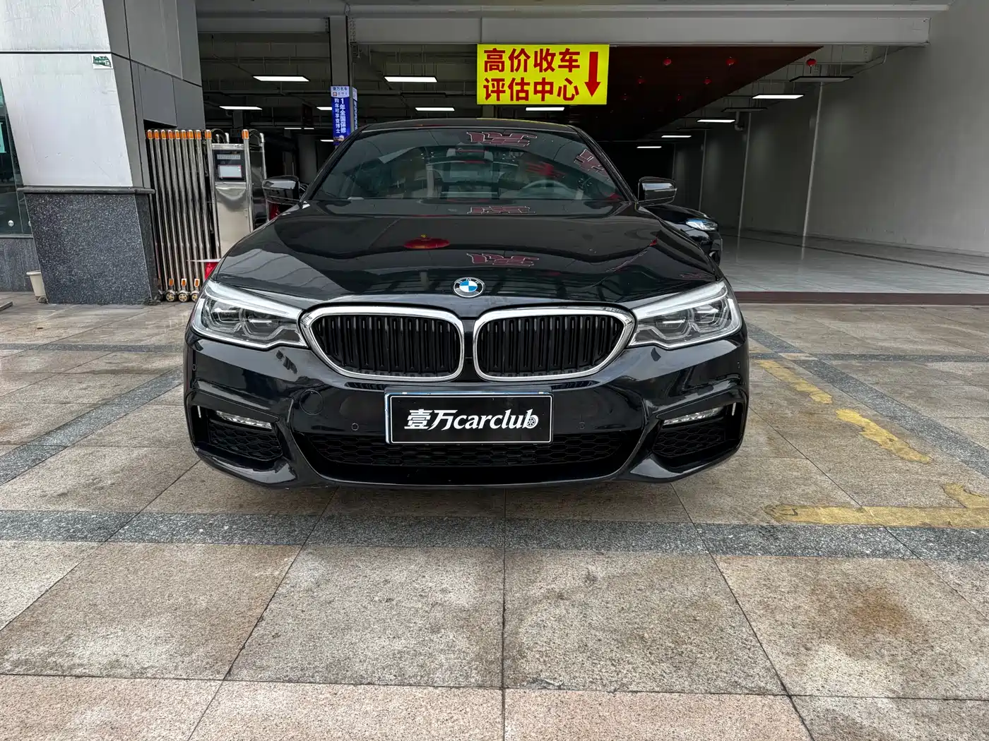BMW 5 Series 2018 Facelift 530Li Leading M Sport Package фото 2