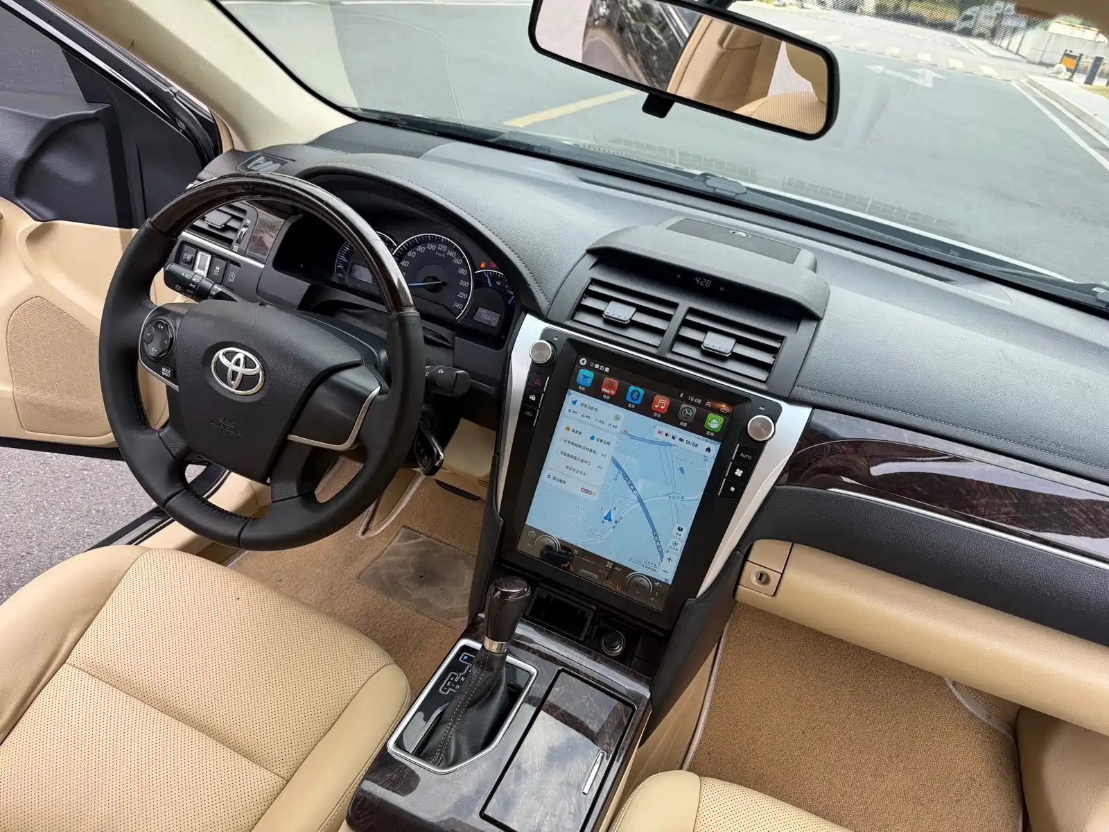 صورة 17 - Toyota Camry