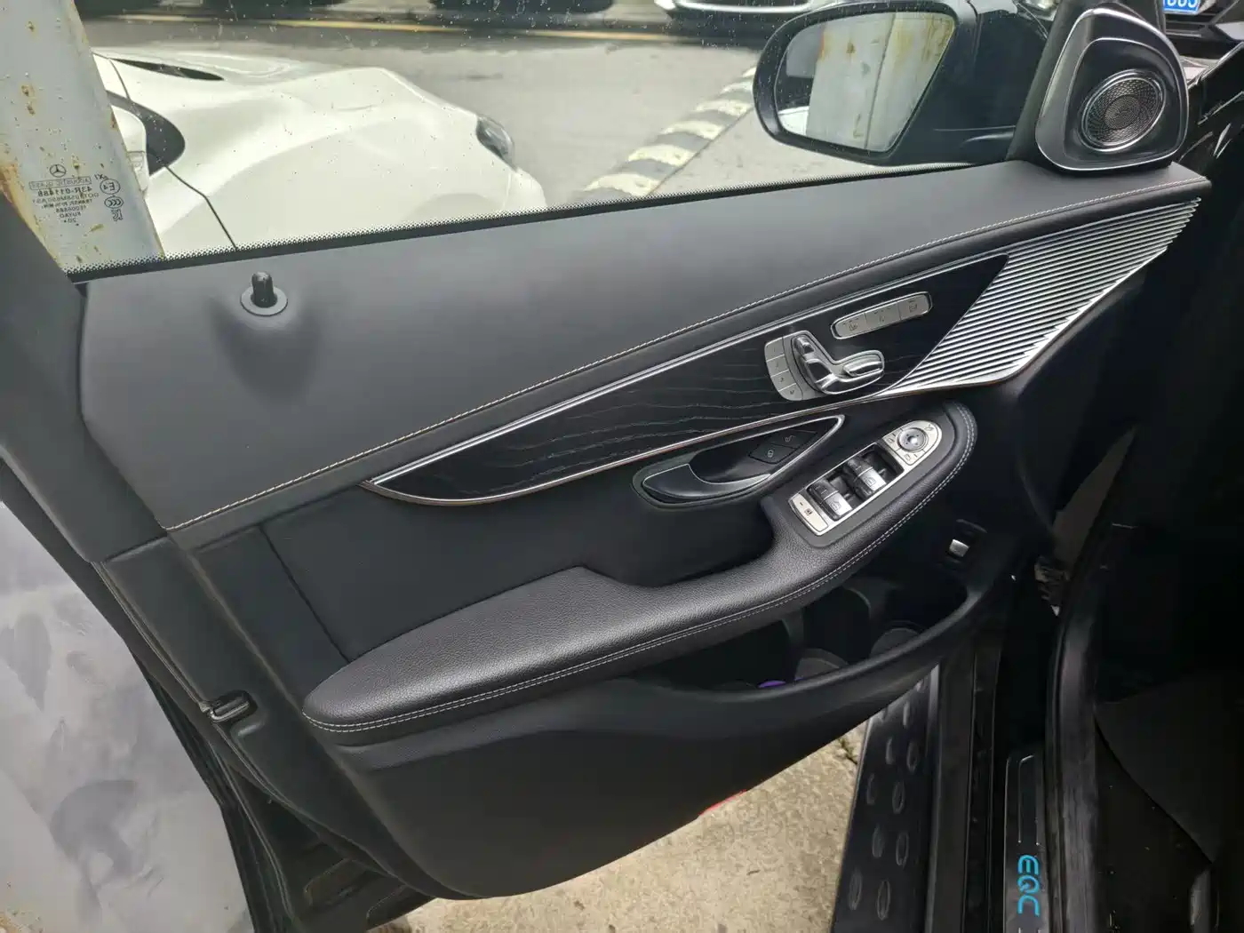 Mercedes-Benz EQC 2021 EQC 400 4MATIC фото 6