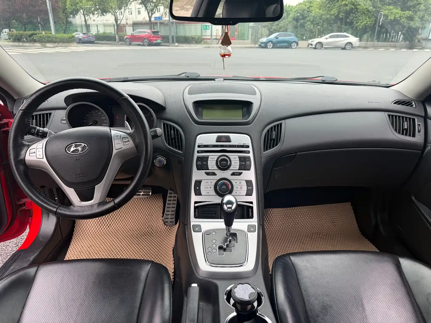 Hyundai Genesis Coupe 2010 2009 Model 2.0T Automatic Luxury Edition