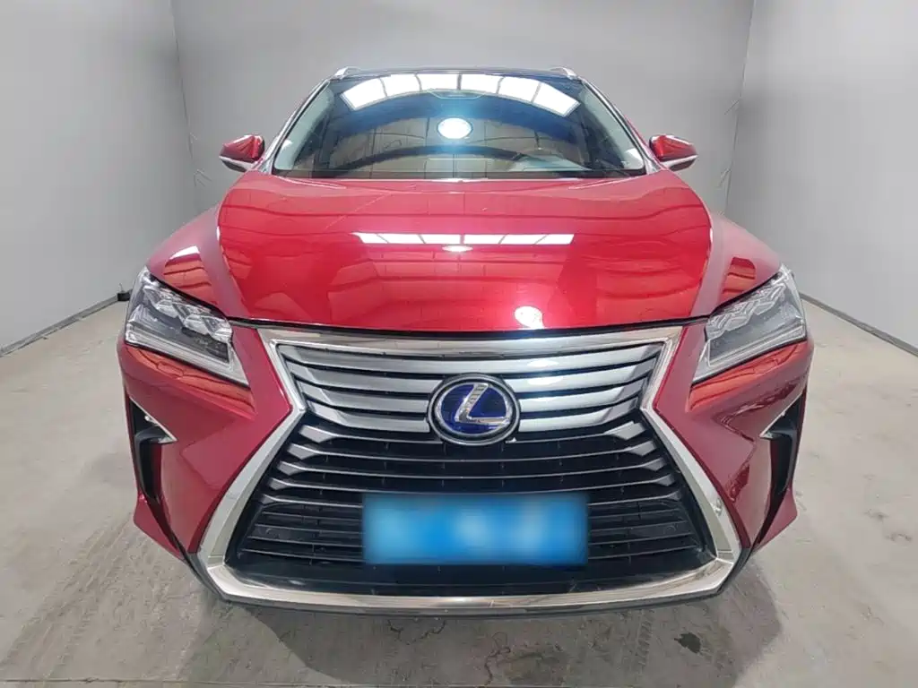 Фото 3 - Lexus RX