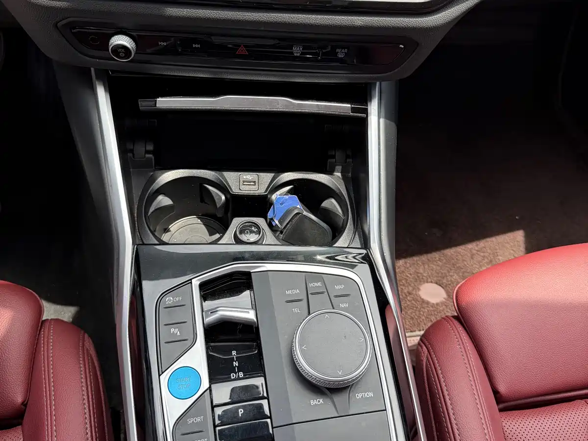 BMW i3 2022 eDrive 35 L фото 8