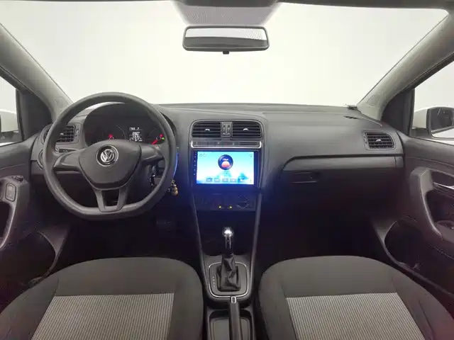 Volkswagen Polo 2018 1.5L Auto Safe Drive — фото 5