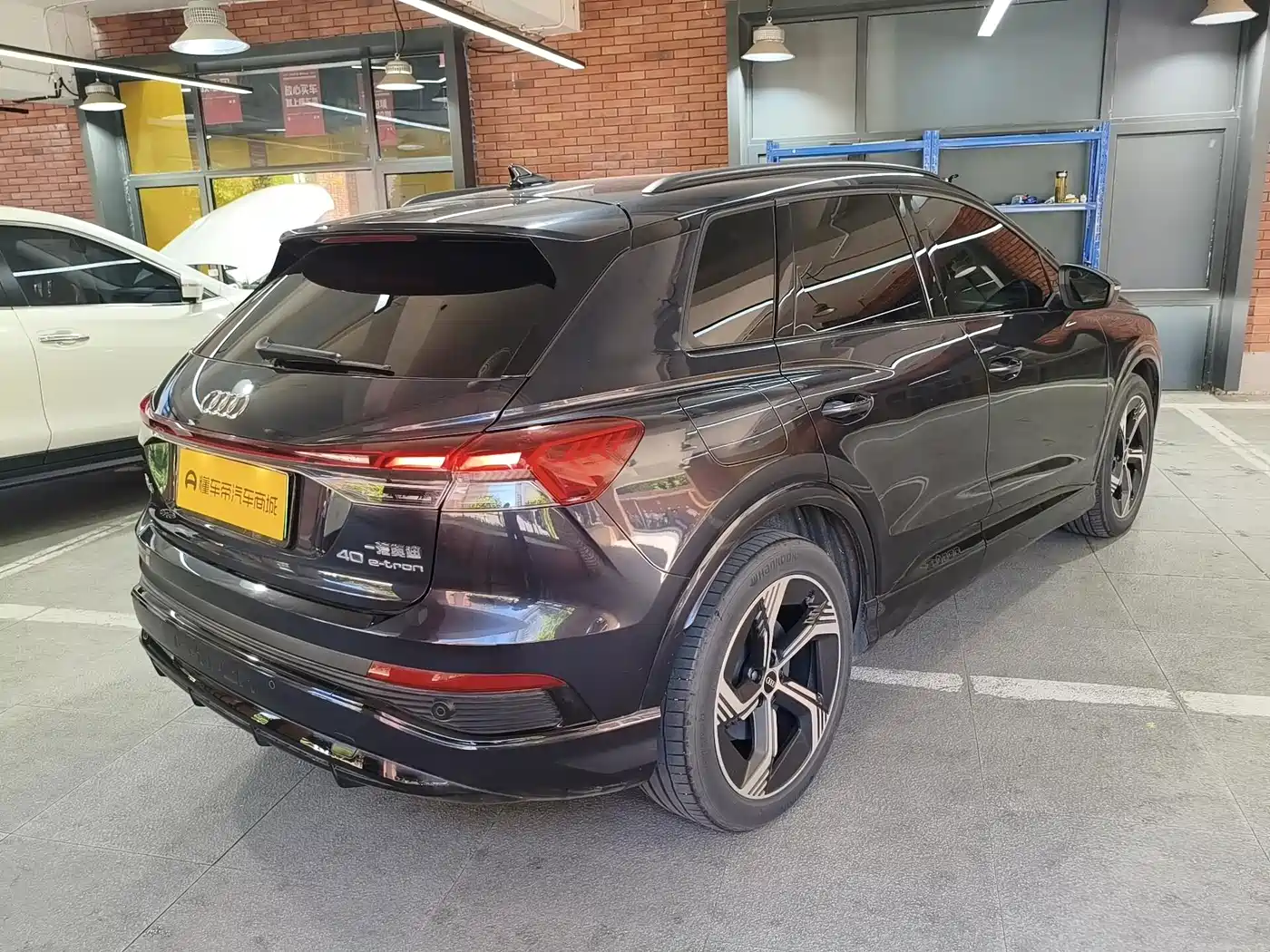 Фото 4 - Audi Q4 e-tron