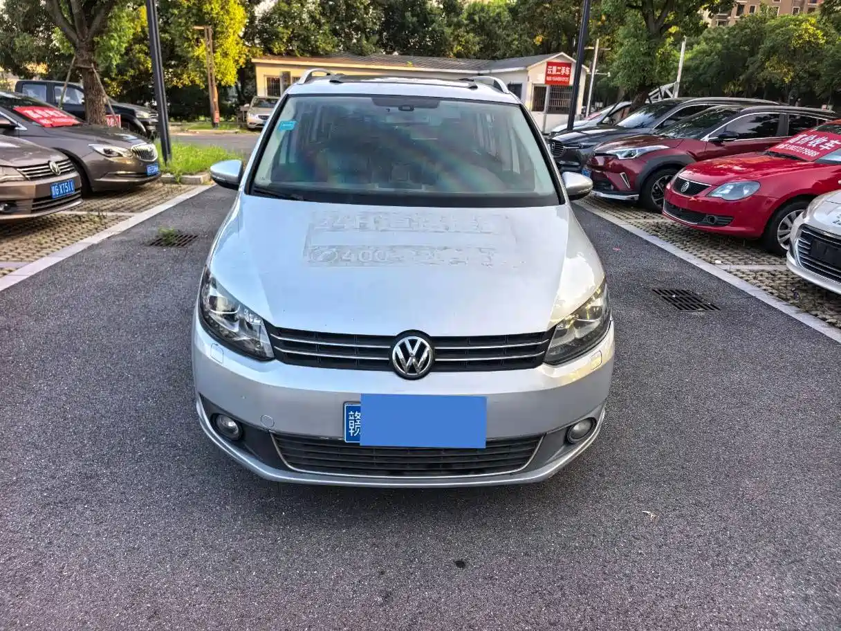 Фото 2 - Volkswagen Touran