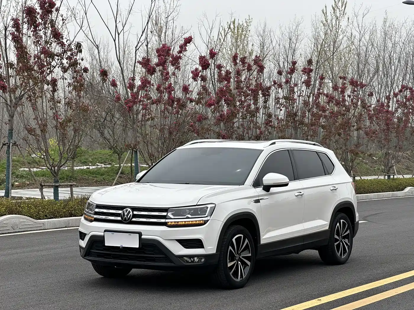 Volkswagen Tharu 2022 280TSI FWD Luxury Edition