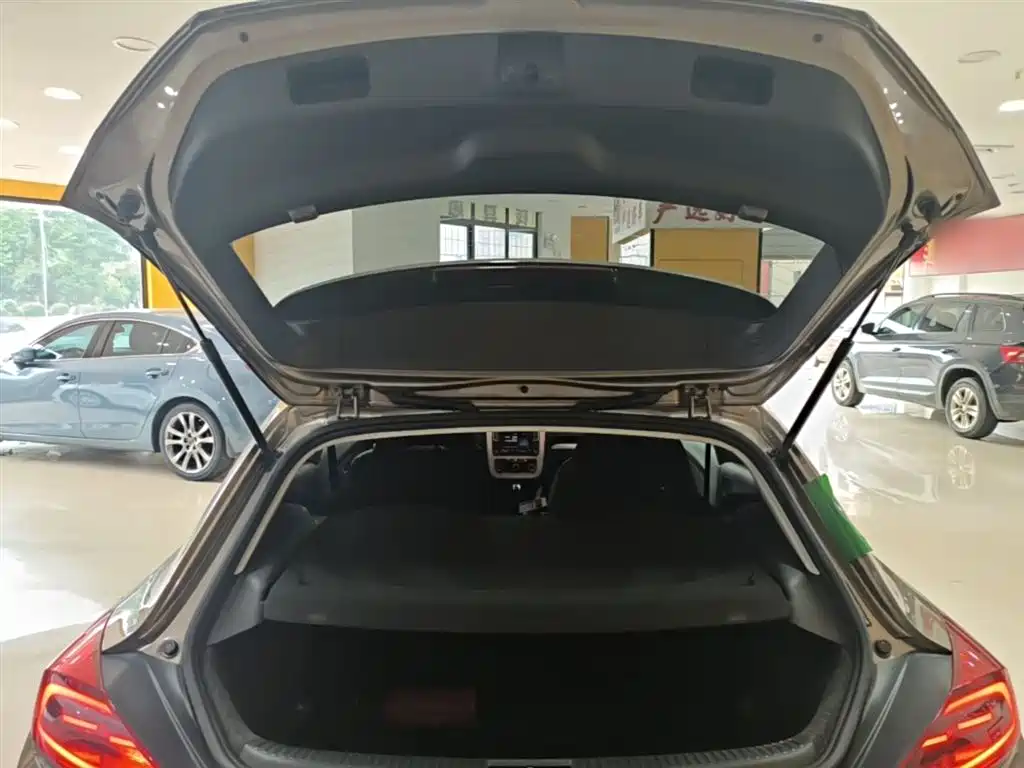 Volkswagen Scirocco 2017 2015 1.4TSI Trend Edition