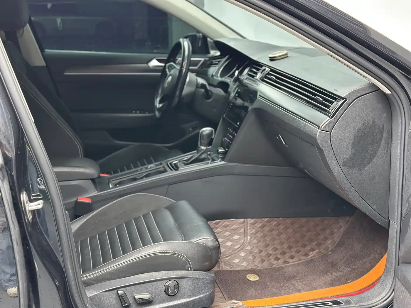 Volkswagen Magotan 2020 330TSI DSG Leading фото 9