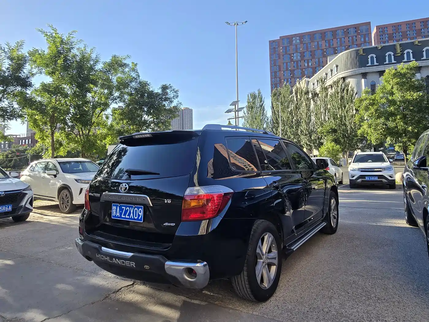 Photo 10 - Toyota Highlander