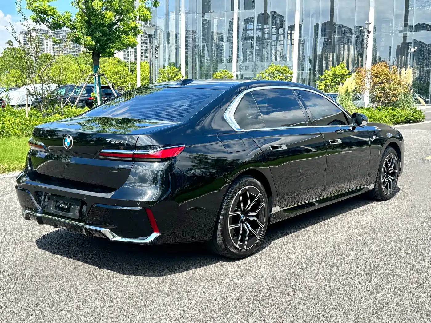 BMW 7 Series 2025 2023 Model 735Li M Sport Package