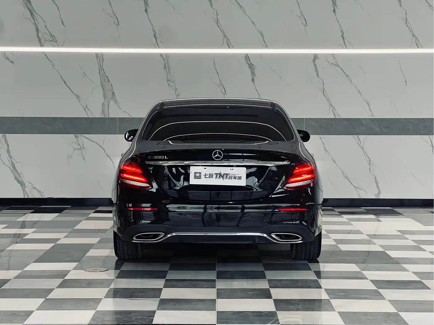 Mercedes-Benz E-Class 2020 Model E 260 L Sport фото 4