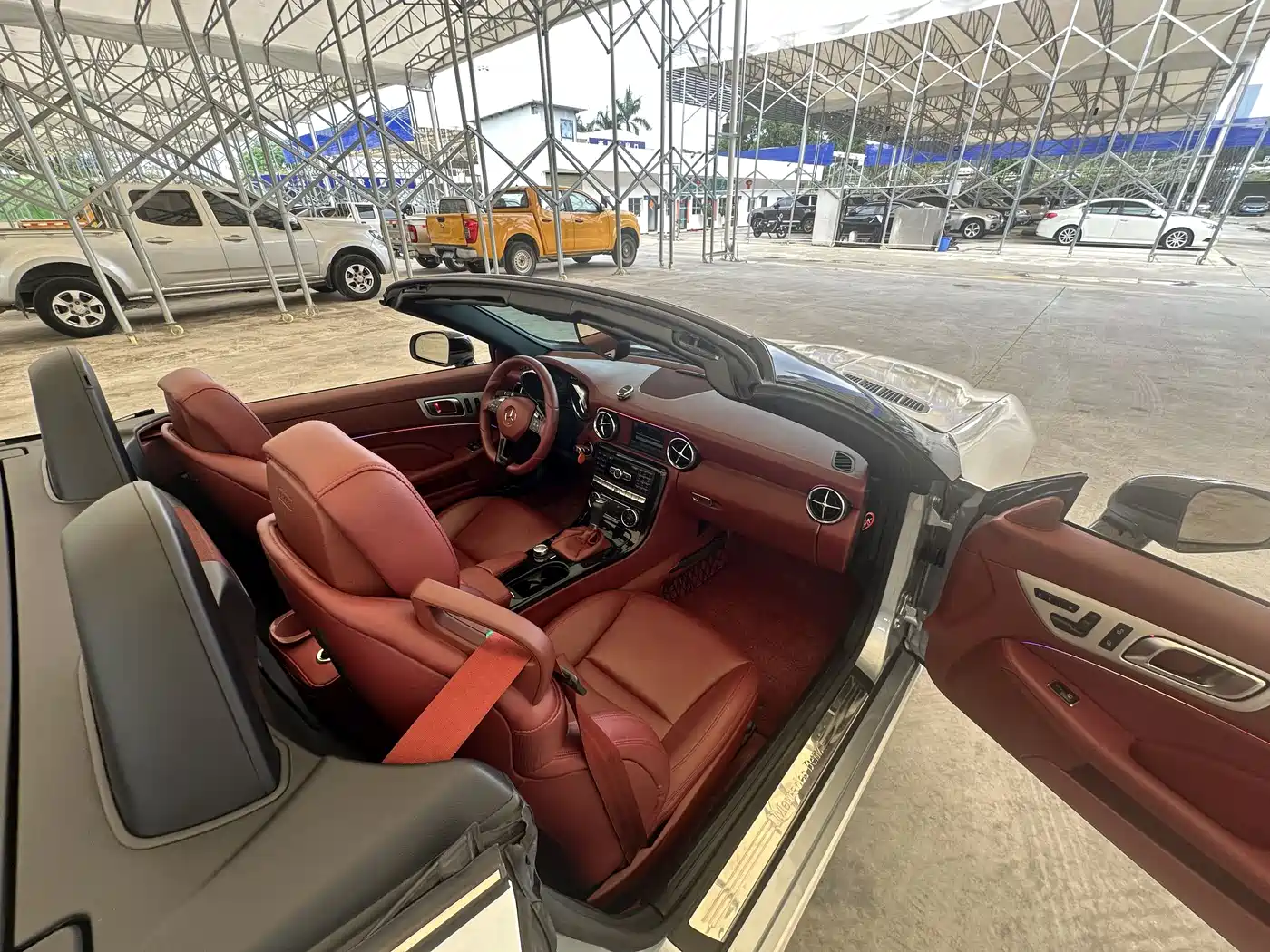 Mercedes-Benz SLK-Class 2011 SLK 200 Fashion фото 9