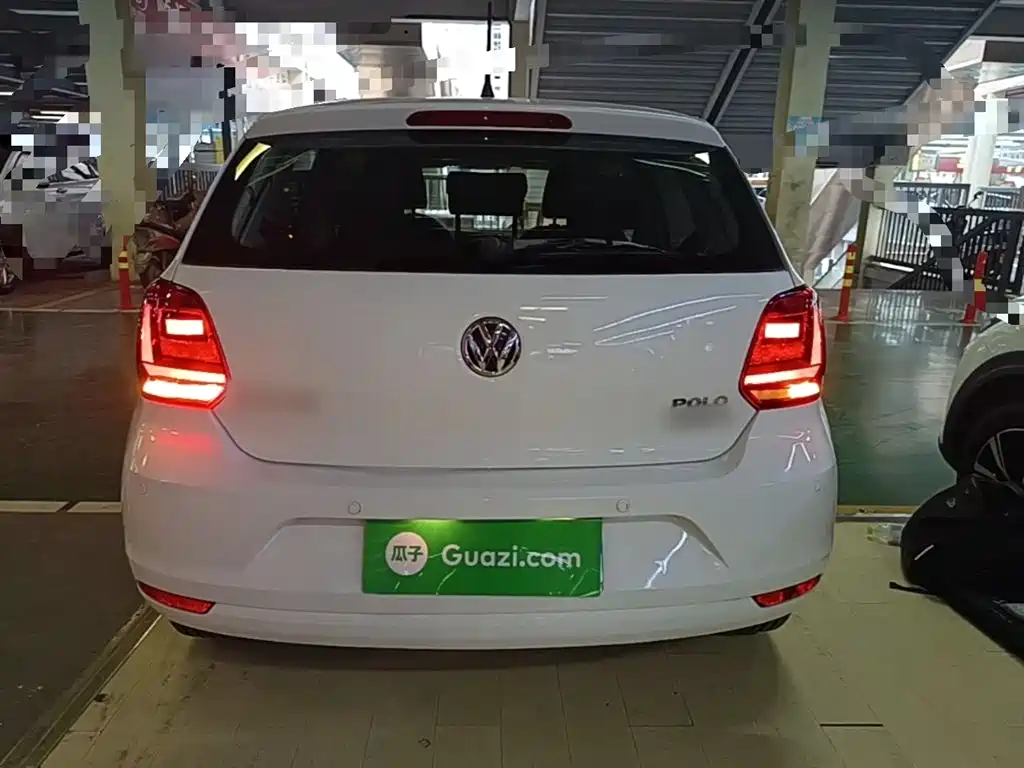 Volkswagen Polo 2016 1.4L Automatic Trend фото 6
