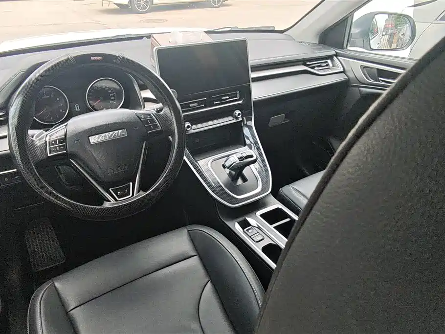 Haval M6 2023 PLUS 1.5T DCT Elite Smart Connect фото 12