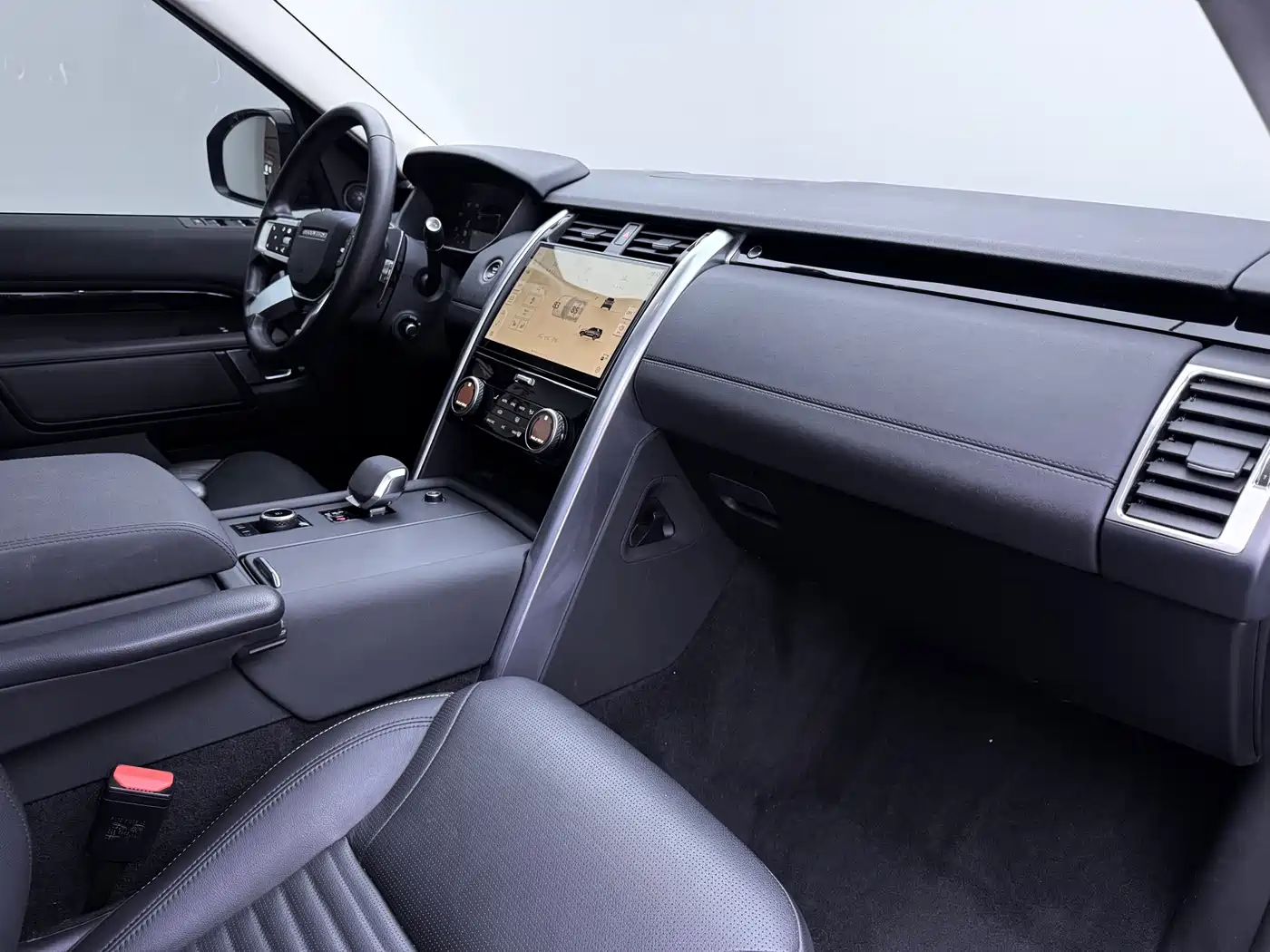Land Rover Discovery 2024 Model 360PS S фото 14
