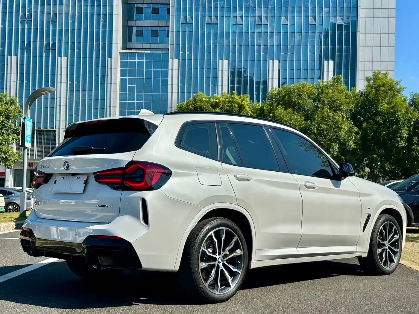 BMW X3 2022 xDrive30i Leading M Night Package фото 13