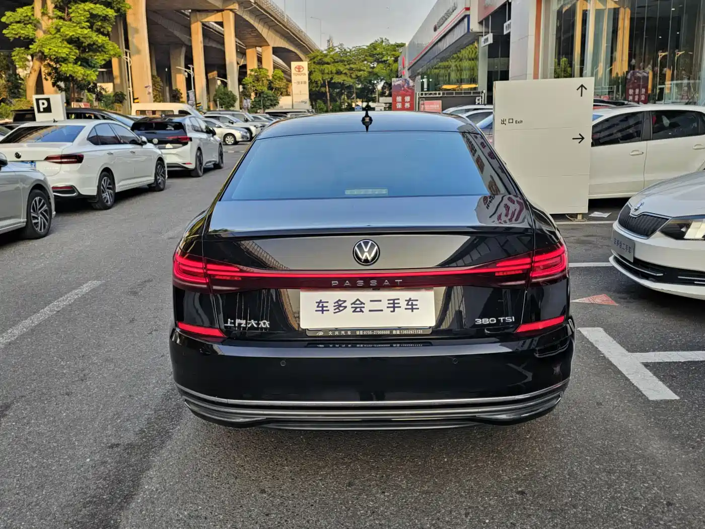 VOLKSWAGEN PASSAT