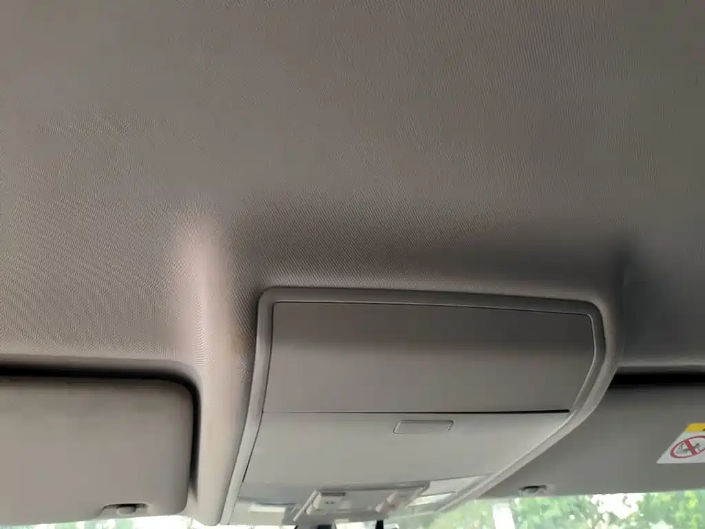 Photo 18 - Volkswagen Tiguan L