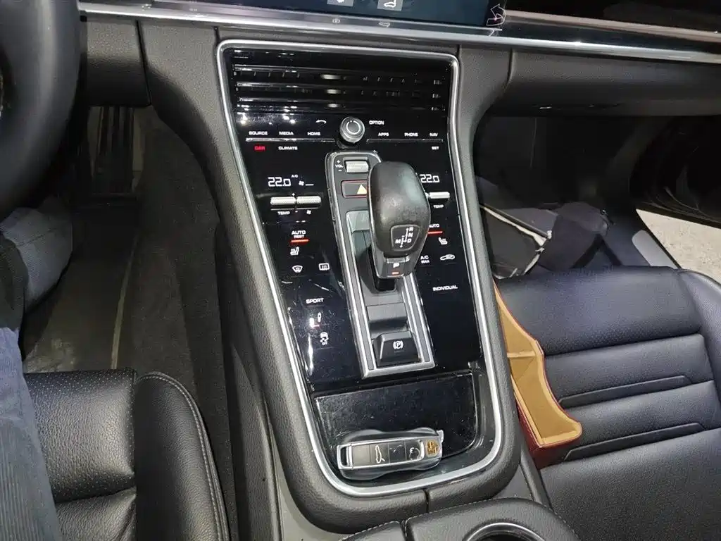 Porsche Panamera 2017 Panamera 3.0T фото 7