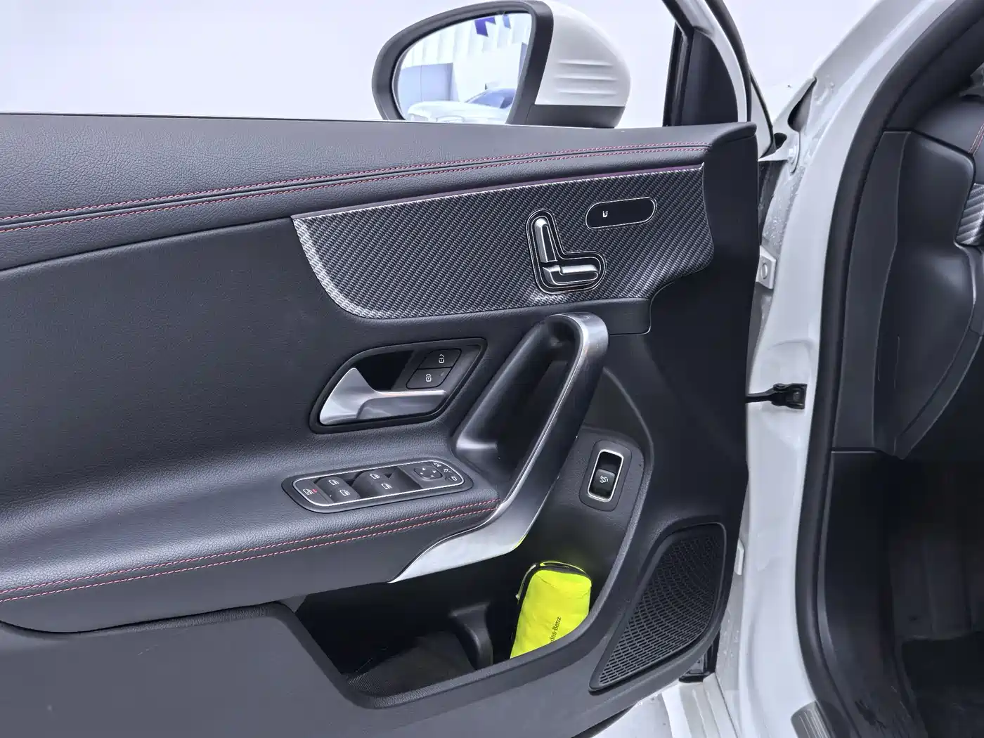 Mercedes-Benz A-Class 2024 A 200 L Fashion Edition фото 17
