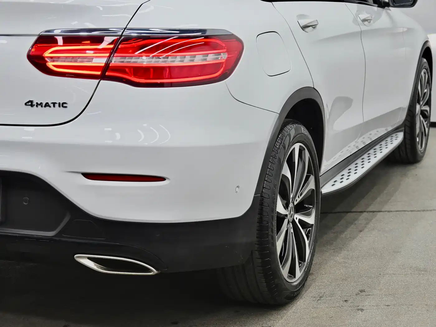 Mercedes-Benz GLC Coupe 2019 GLC 260 4MATIC Coupe SUV фото 36