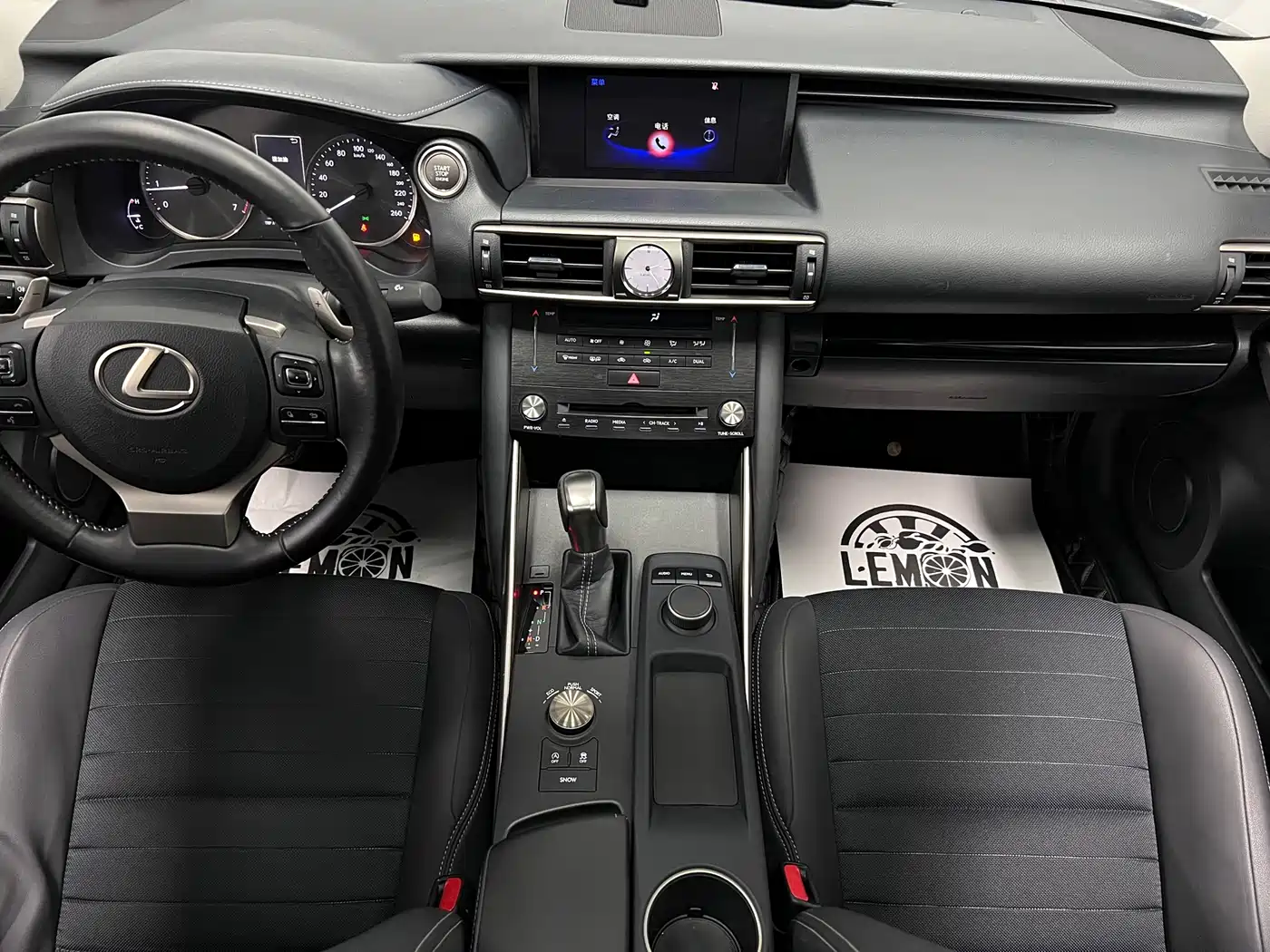 Lexus IS 2017 300 Leading Edition фото 19
