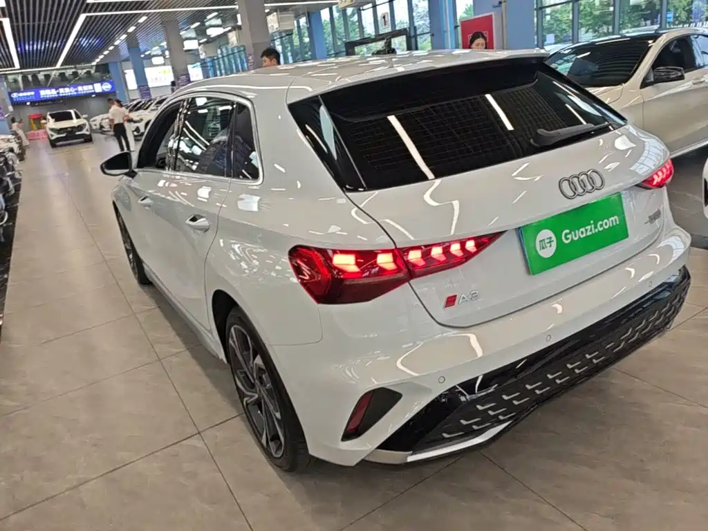 Audi A3 2025 2025 Sportback 35TFSI Flying Premium