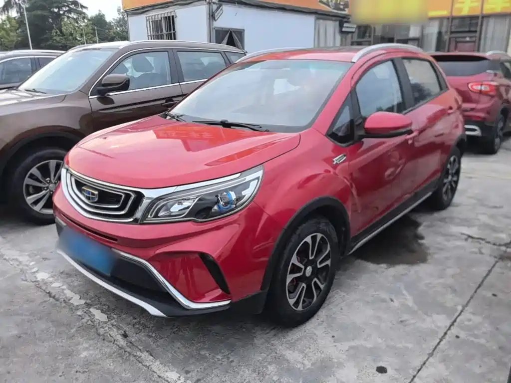 Фото 2 - Geely Vision X3
