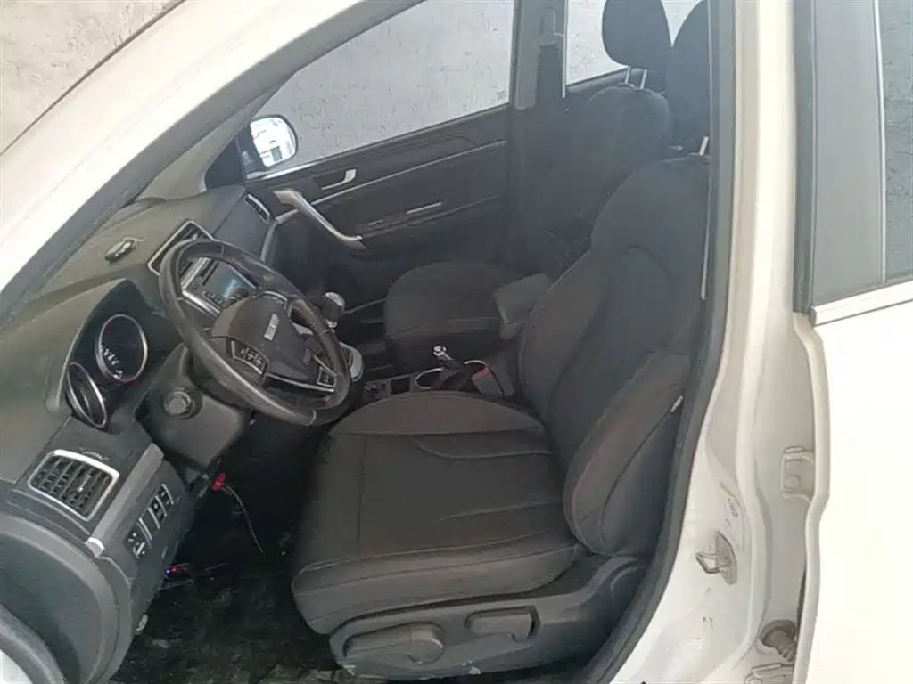 Haval M6 2018 1.5T Manual 2WD Elite фото 15