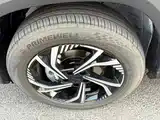 صورة 19 - Geely Atlas