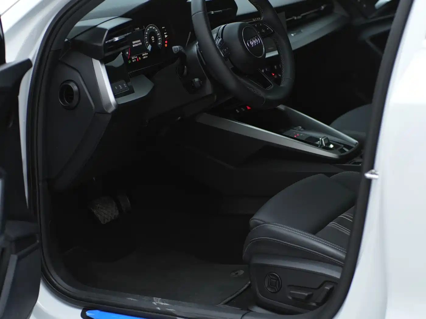 Audi A3 2023 Facelift A3L Limousine 35 TFSI Fashion Sport фото 19