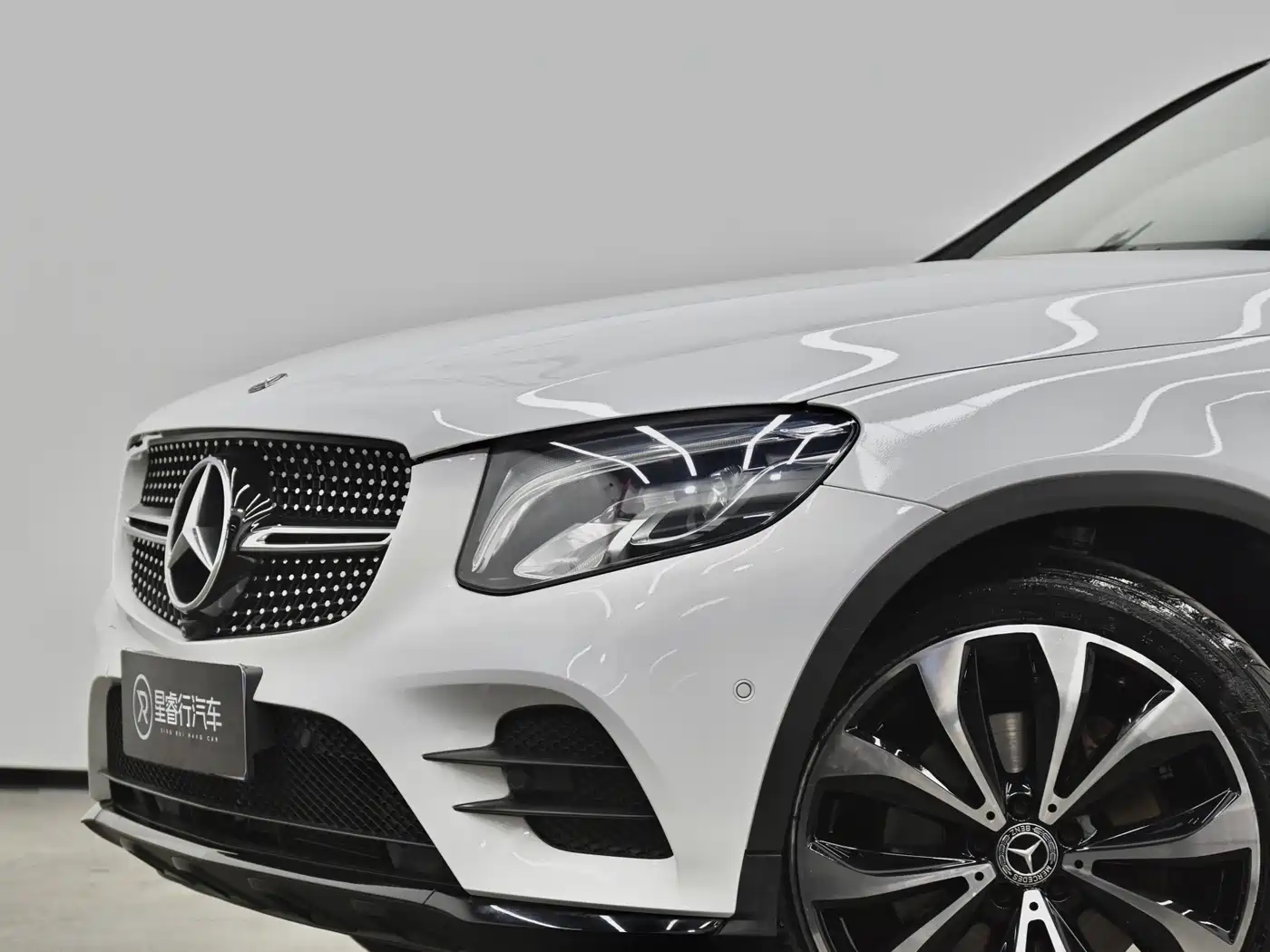Mercedes-Benz GLC Coupe 2019 GLC 260 4MATIC Coupe SUV фото 26