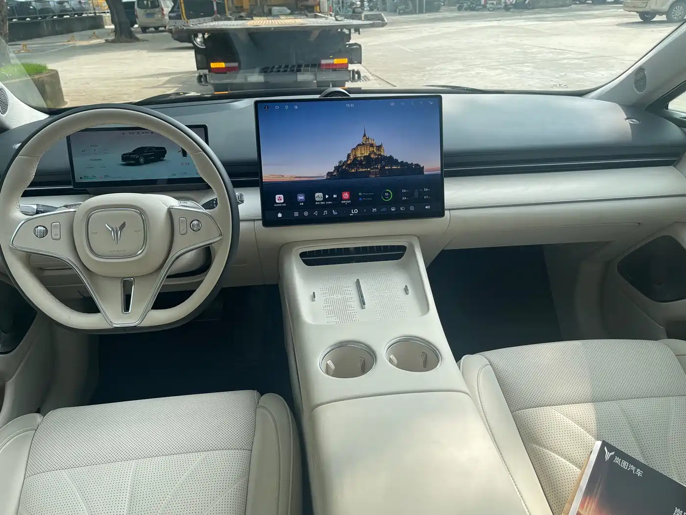 Voyah Auto VOYAH Zhuiguang L 2025 2025 Mid-configuration Model