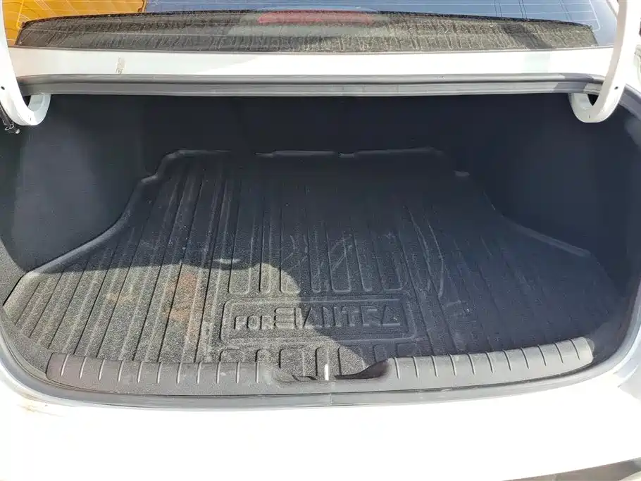 Hyundai Elantra 2023 1.5L CVT GLX Elite Edition фото 4