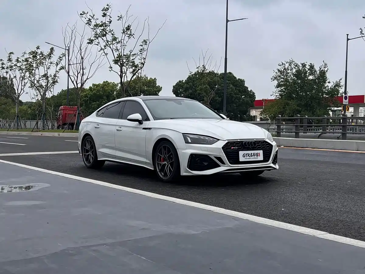 Фото 3 - Audi A5 (Import)