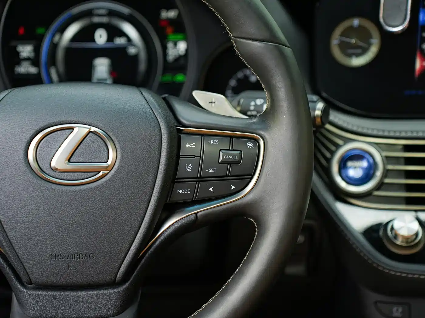 Lexus LS 2021 500h Excellence Edition фото 22