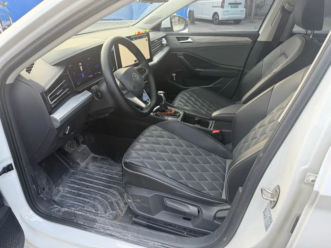 Volkswagen Sagitar 2023 300TSI DSG Surpassing Edition фото 5