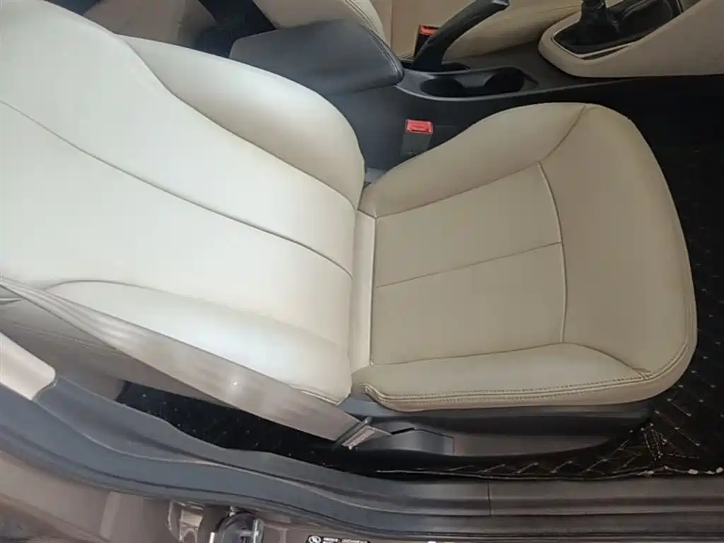 Buick Excelle 2017 15N Manual Elite фото 25
