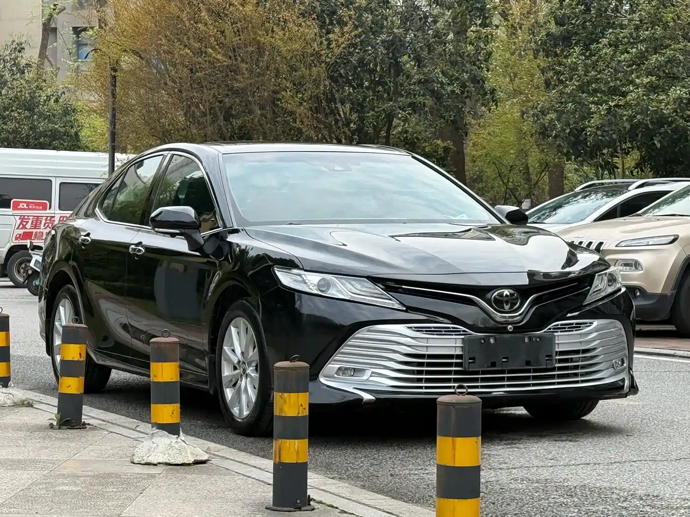Toyota Camry 2018 2.0G Luxury Edition фото 2