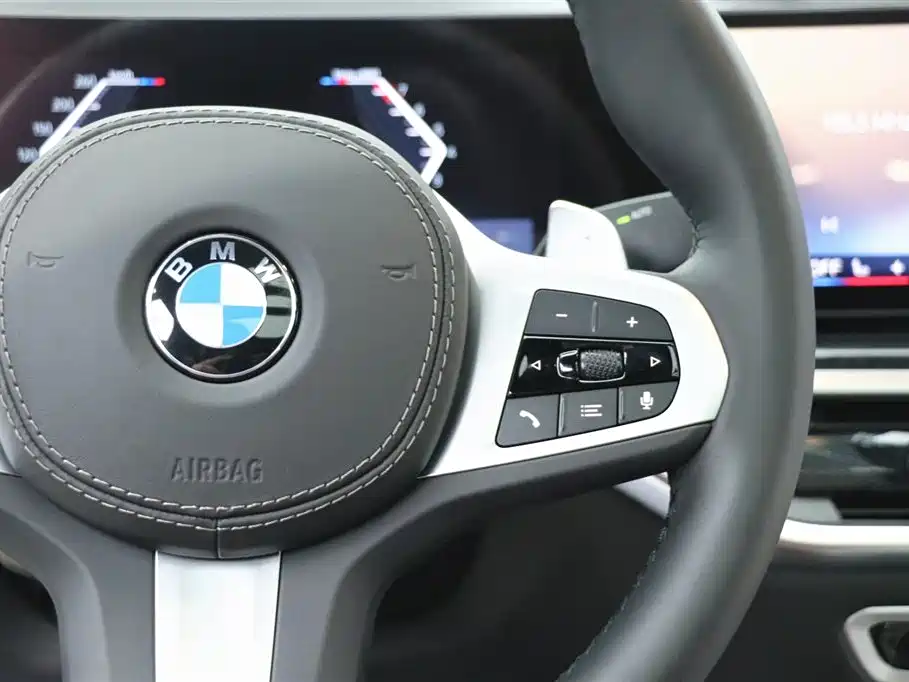 BMW X6 2023 xDrive40i M Sport Package фото 18